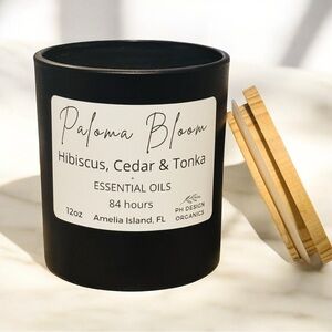 Paloma Bloom Organic Candle- notes‎ of  Grapefruit, Violet & Green Vines